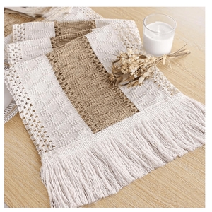 Runner da Tavolo in Macramè e Iuta Stile Boho Chic da 183 cm con Nappe, Decorazione Rustica per la Casa in Stile Fattoria - Product Image 1