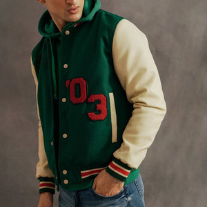 เสื้อแจ็คเก็ตวาร์ซิตี้สีเขียวมีฮู้ดสำหรับผู้ชาย ปักตัวอักษร '03 ลำลอง ผ้าฝ้ายผสมโพลีเอสเตอร์ สไตล์เบสบอล ใส่ได้ในฤดูใบไม้ร่วง - Product Image 2