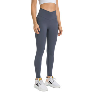 Leggings de yoga pour femmes, design personnalisé PIHA SPORTS, tissu extensible quadridirectionnel en spandex/polyester, antibactérien, avec cordon de serrage - Product Image 2