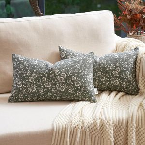 Set Alerfa di 2 Copricuscini Floreali 12x20, Stampa Vintage a Blocchi, Cuscini Decorativi per Divano e Sedute in Stile Rustico - Product Image 1