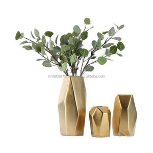 Jarrón de metal texturizado para decoración de estilo rústico que crea un ambiente rústico con una superficie artística hecha a mano - Product Image 2