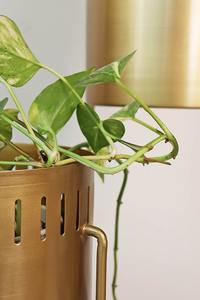 Macetero minimalista de hierro con soporte, acabado dorado, macetero alto para interiores, macetero de hierro para exportación mundial desde India. - Product Image 5