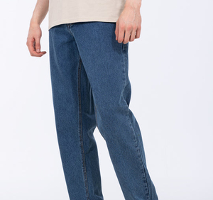 Jean en denim bleu coupe droite pour homme, poids moyen, coupe classique, style décontracté, tissu en coton, idéal pour l'automne - Product Image 1