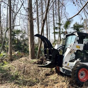 Pinza per Tronchi da 30 Pollici per Skid Steer con Apertura Artiglio da 42 Pollici, Capacità 3000 Libbre, Montaggio Universale per Edilizia e Agricoltura TMG SLG30 - Product Image 6