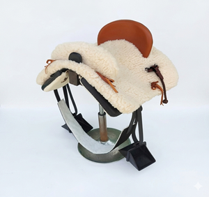 Silla de montar portuguesa española Vaquero disponible en cuero de 16 pulgadas, con armazón de fibra de vidrio, aparejos de equitación Vaquera española. - Product Image 1