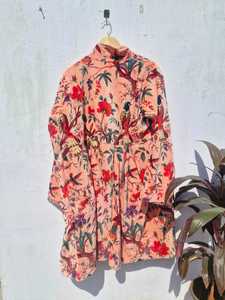 Chaqueta de terciopelo con estampado de pájaros color melocotón, abrigo largo hecho a mano para mujer, estilo kimono de lujo, ropa de abrigo de invierno estilo boutique - Product Image 5
