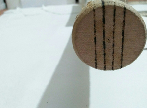 ไม้คริกเก็ตฮาร์ดบอลประสิทธิภาพสูง ทำจากไม้พีนอิงลิชวิลล์ สำหรับผู้รับบอล ใช้ได้ทั้งสองมือ ด้ามจับสั้น น้ำหนักเบา เป็นมิตรกับสิ่งแวดล้อม - Product Image 3