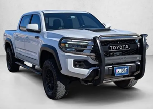 PRÊT À EXPÉDIER - Véhicule d'occasion 2021 SPORT TRD - Product Image 2