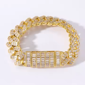 Collier chaîne cubaine en moissanite Fashion Export avec maillons épais et éclat premium - Product Image 3