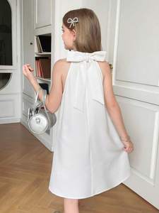 Robe élégante pour filles, col halter, coupe trapèze, avec nœud au dos et embellissement en perles - Product Image 6