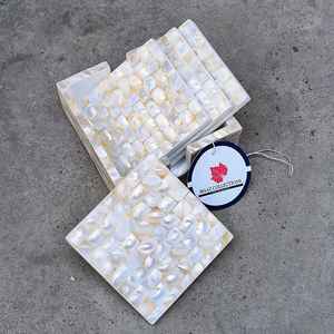 Juego de Posavasos Artesanales de Madreperla |   Posavasos Ecológicos de Lujo para el Hogar, Colección Maaz - Product Image 3