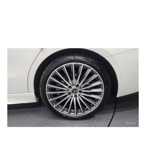 Mercedes-Benz Clase C C300 4MATIC AMG Line 2023, 10,620 km, Volante a la Izquierda, Caja de Cambios Automática con Cámara Trasera - Product Image 5