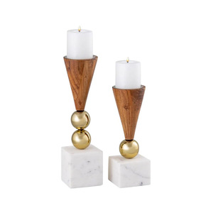 Ensemble de porte-bougies en métal, bois et marbre avec sphères dorées et base cubique blanche pour une décoration intérieure élégante - Product Image 1