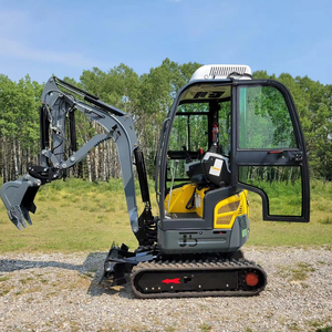 Excavadora de cadenas usada profesional de 3 toneladas con joysticks de precisión y pluma de giro lateral para trabajos complejos en sitios accidentados - Product Image 1
