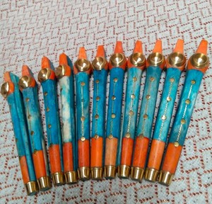 Pipes en corne d'os faites à la main avec incrustation dorée, forme naturelle sculptée, imitation antique, artisanat de collection, Medwakh en os pour Dokh - Product Image 2