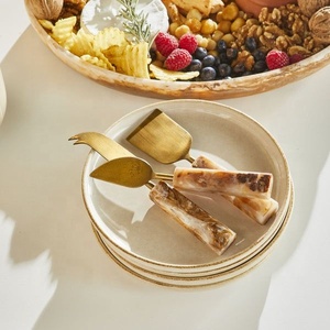 Juego de Cuchillos para Queso Dorados, Elegantes y Duraderos, Hechos a Mano, con Mango de Resina y Hojas de Acero Inoxidable, Aptos para Lavavajillas y Microondas - Product Image 6