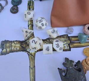Dés en os personnalisés avec numéros, surface lisse, motif unique, pièces de jeu de table faites à la main - Product Image 5