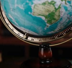 Globo Terráqueo Metálico Moderno con Acabado de Color Personalizado y Base Sólida para el Hogar, Escritorio de Oficina, Sala de Estudio o Decoración de Regalo - Product Image 3