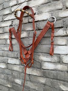 Ensemble de têtière et de collier de poitrail en cuir brun Misha International MI-WBC-01, style western, orné de motifs floraux, équipement équestre personnalisé - Product Image 6