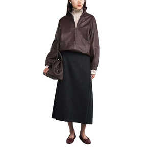 Blouson aviateur en cuir d'agneau marron foncé surdimensionné pour femme, col montant, manches longues, tissu tissé, saison automne - Product Image 3