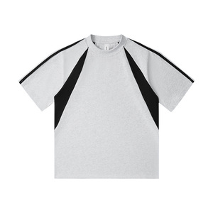 T-shirt rouge surdimensionné à manches courtes pour homme avec bordure contrastante blanche, coupe sportive en tricot, col rond - Product Image 5