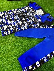 Ensemble maillot et pantalon de football américain personnalisé, grande taille, sublimé, respirant, anti-humidité, extensible dans quatre directions, écologique - Product Image 5