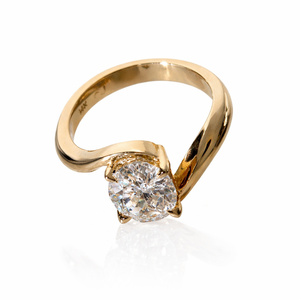 Anillo de Compromiso Clásico con Diamante Cultivado en Laboratorio CVD, Color DEF, Claridad VS-VVS, Certificado IGI, Oro Puro de 14K, 1.25 CT, Corte Oval, Solitario - Product Image 3