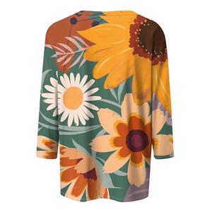 เสื้อยืดลำลองฤดูร้อนสำหรับผู้หญิงไซส์ใหญ่ ลายดอกไม้ แขน 3/4 คอกลม ผ้าโพลีเอสเตอร์ผสมสแปนเด็กซ์ ผ้าถักกันยับ - Product Image 2