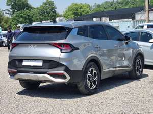 Hyundai Sportage 2022 d'occasion, SUV compact 5 portes, diesel économique, idéal pour les trajets urbains - Product Image 2