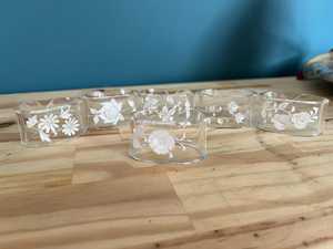Resin Waterproof Traditional Style Round Napkin Rings for Restaurant Wedding Party Table Decor Handmade Customized Manufacturer - Product Image 5
