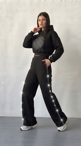 Ensemble sweat à capuche court en strass et pantalon large noir, tenue streetwear, logo personnalisé, impression numérique hiver - Product Image 4