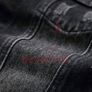 Chaqueta de mezclilla con diseño personalizado y aspecto desgastado, construcción ligera, chaqueta de invierno para actividades diarias al aire libre. - Product Image 6