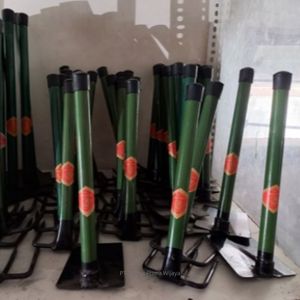 Mini houe de jardin de qualité supérieure pour le bricolage |   Houe à main en acier robuste avec manche de 320 mm, fabrication OEM disponible, fabriquée en Indonésie - Product Image 1