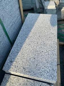 Granite gris moderne de qualité supérieure, pierre naturelle du Vietnam pour pavage extérieur, applications pour hôtels et villas - Product Image 1