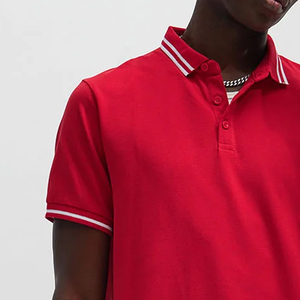 Camiseta de manga corta para hombre, estilo casual elegante, para la colección de verano, para compradores mayoristas, con cuello vuelto y cierre de botones. - Product Image 3