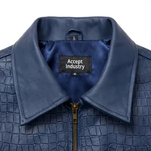 แจ็คเก็ตบอมเบอร์หนัง PU ลายจระเข้สีน้ำเงินกรมท่าสำหรับผู้ชาย แบรนด์ Accept Industry พร้อมกระเป๋า 4 ช่อง ปิดด้วยซิป เสื้อคลุมลำลอง - Product Image 5