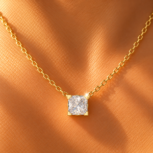 สร้อยคอเพชรทรงปรินเซสคัท เพชรเลี้ยงในห้องปฏิบัติการ ทองคำแท้ 14K แบบโซลิแทร์ ตัวเรือนแบบ V Prong น้ำหนัก 0.50-2.00 กะรัต สี DEF ความสะอาด VVS รับรองโดย IGI เครื่องประดับคลาสสิก ODM - Product Image 3