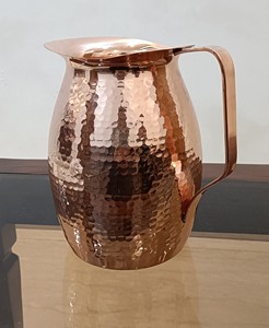 Pichet en cuivre personnalisé de haute qualité pour servir de l'eau, du jus ou des cocktails - Product Image 1