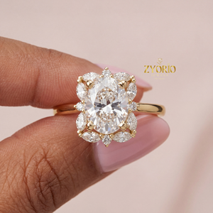 Anillo de Compromiso y Boda con Halo Floral de Diamantes Cultivados en Laboratorio, Corte Ovalado, 1.09 CT, con Piedras Laterales Redondas y Marquise, Plata de Lujo - Product Image 1