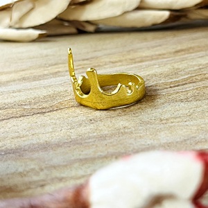 Nouvel Arrivage Bague Minimaliste en Laiton Plaqué Or 18 carats pour Femme, Design Liquide Abstrait Effet Fondant, Vente en Gros/OEM/ODM - Product Image 2