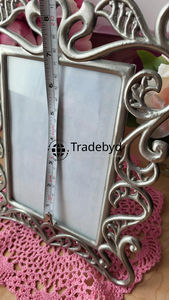 Cadre photo décoratif en métal, accent luxueux par Tradebyd - Product Image 5