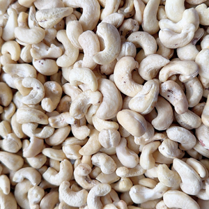 Nueces de Anacardo (Kaju) con Plazo de Entrega Corto, Precio Bajo, SANTIGO - Product Image 1