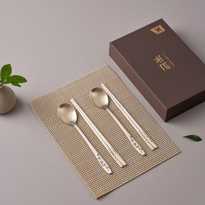 Ensemble de cuillères et de baguettes coréennes traditionnelles NOBBAN à motif de fleurs de prunier pour cadeaux touristiques, vaisselle culturelle du patrimoine royal - Product Image 4