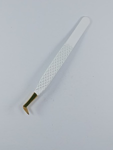 Pinzas Profesionales para Extensión de Pestañas con Diseño de Diamante Blanco, Punta Curva Dorada de Alta Precisión, Pinzas para Aislamiento de Pestañas - Product Image 3