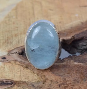 Anillo de Plata de Ley 925 con Aguamarina Natural Ovalada, Hecho a Mano, Elegante, Fabricante y Proveedor de Joyería Fina, Venta al Por Mayor - Product Image 4