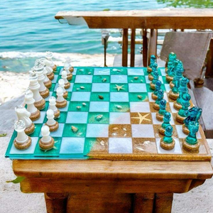 Coffret d'échecs HAPPY CUSTOM en bois et résine, jeu d'échecs de luxe avec pièces en résine rouge et noire, artisanat en résine - Product Image 3