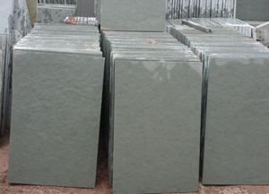 Petite dalle de pierre bleue moderne de haute qualité pour l'aménagement paysager de jardin avec finition brossée naturelle polie et vieillie, installation facile - Product Image 2