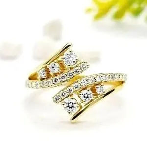 Anillo de Compromiso y Boda Vintage para Mujer con Moissanita Real de Corte Brillante Redondo de 2 Quilates, Chapado en Plata de Ley - Product Image 1