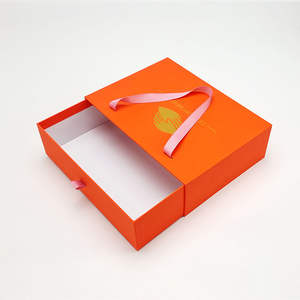 Boîte cadeau pliante en carton de luxe personnalisée avec fermeture magnétique en feuille UV et doublure en éponge, emballage sur mesure haut de gamme - Product Image 2