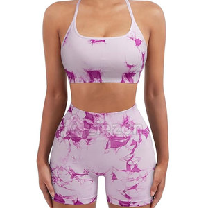 Ensemble de vêtements de sport pour femmes : haut et short de yoga, tenue de sport, vêtements de sport pour la gym et les entraînements. - Product Image 1